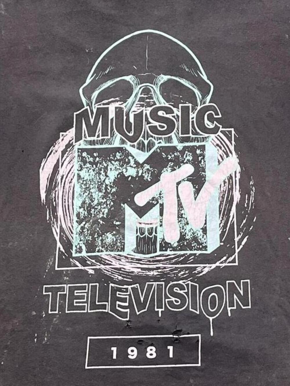 MTV Music Television Preowned XL T-shirt